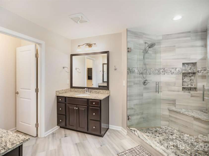 7411 Greene Mill Avenue, Concord, NC 28025.  MLS# CAR4250688, YatesRealty ID 29412. 