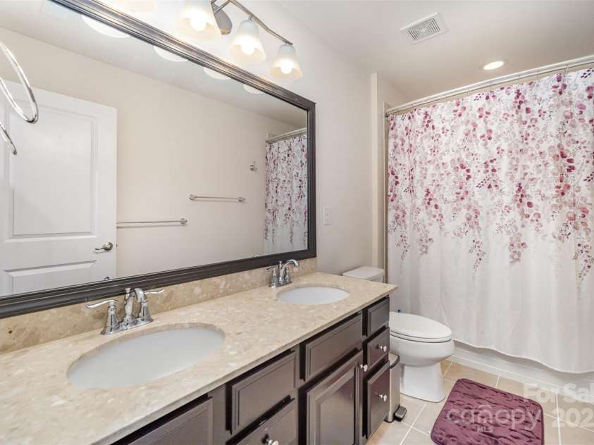 7411 Greene Mill Avenue, Concord, NC 28025.  MLS# CAR4250688, YatesRealty ID 29412. 