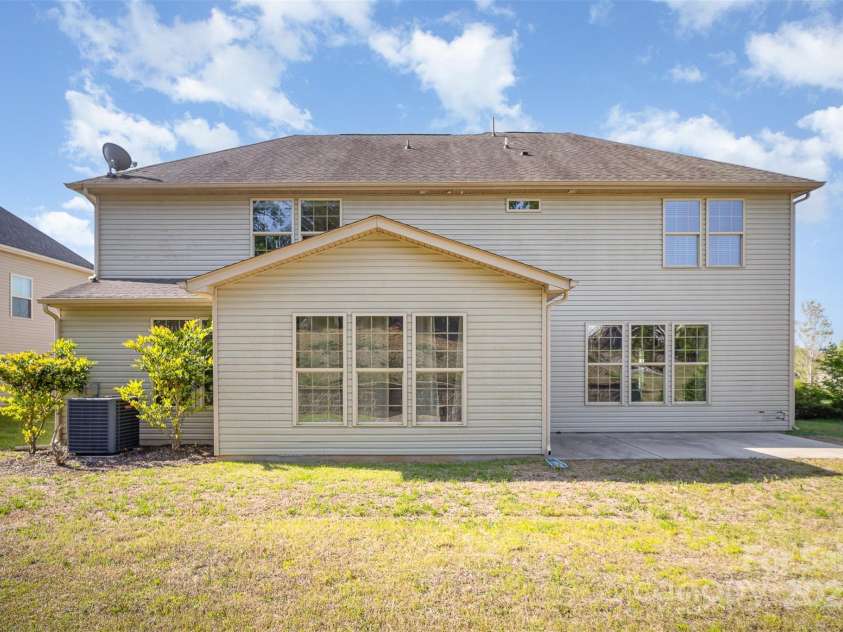 7411 Greene Mill Avenue, Concord, NC 28025.  MLS# CAR4250688, YatesRealty ID 29412. 