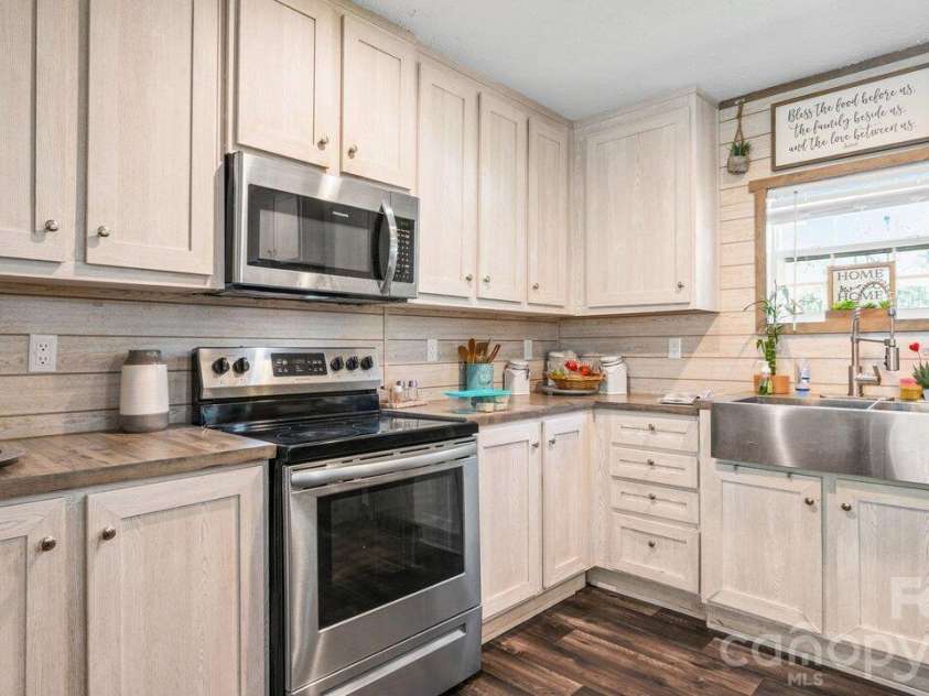 4034 James Lovelace Road, Shelby, NC 28152.  MLS# CAR4384918, YatesRealty ID 29413. 
