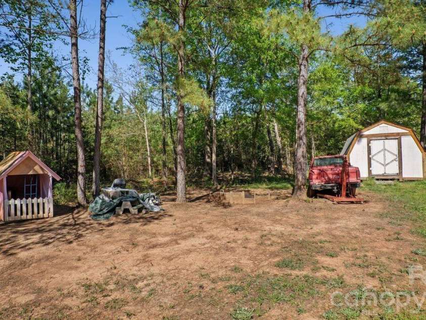 4034 James Lovelace Road, Shelby, NC 28152.  MLS# CAR4384918, YatesRealty ID 29413. 