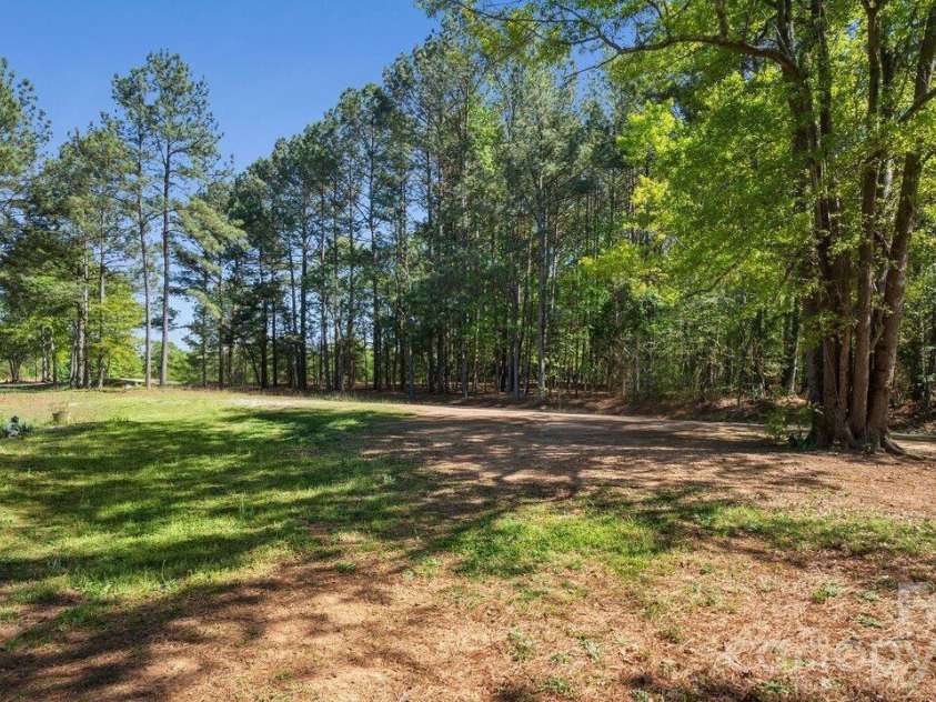4034 James Lovelace Road, Shelby, NC 28152.  MLS# CAR4384918, YatesRealty ID 29413. 
