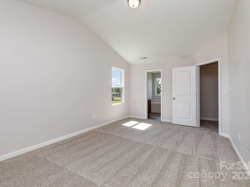 753 Bo Run Drive, Oakboro, NC 28129.  MLS# CAR4247294, YatesRealty ID 29413. 