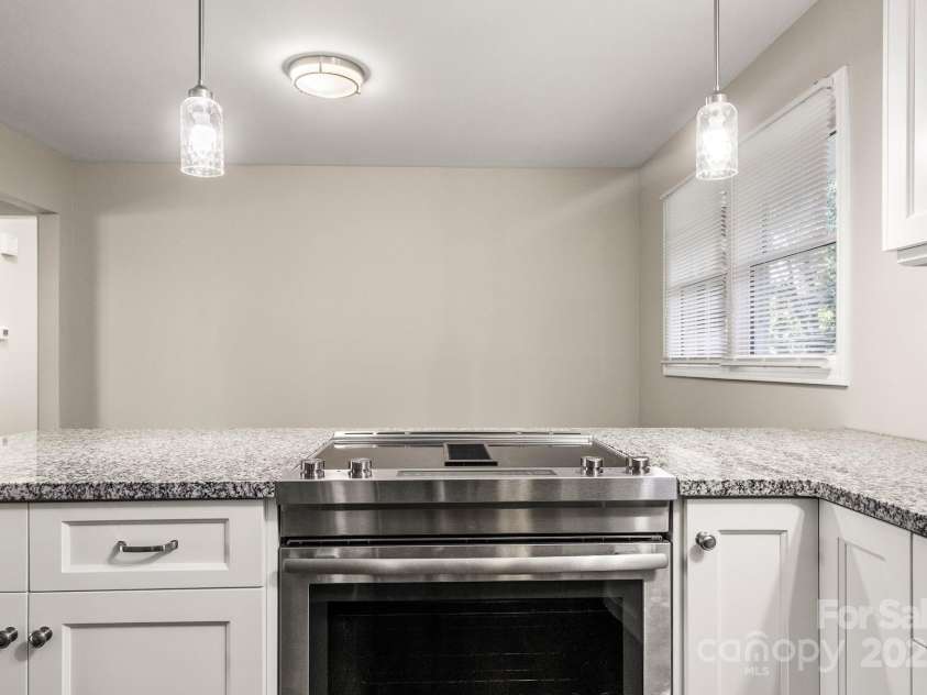 838 Carey Drive, Rock Hill, SC 29732.  MLS# CAR4282610, YatesRealty ID 29414. 