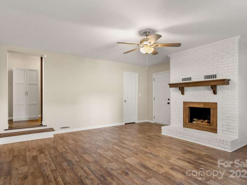 838 Carey Drive, Rock Hill, SC 29732.  MLS# CAR4282610, YatesRealty ID 29414. 