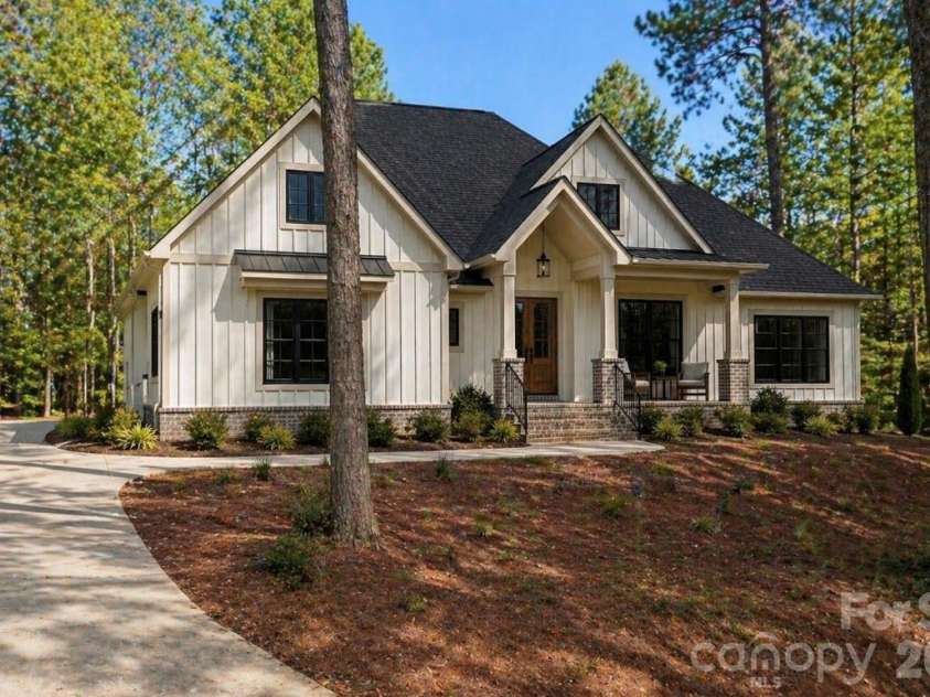 111 Rutledge Road, Mount Holly, NC 28120.  MLS# CAR4385363, YatesRealty ID 29415. 