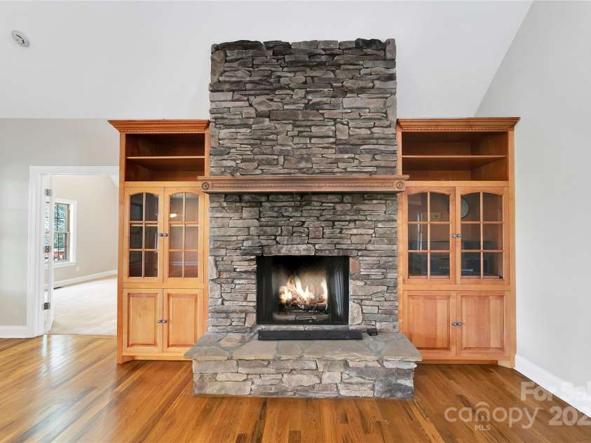 16 Uloque Court, Brevard, NC 28712.  MLS# CAR4284603, YatesRealty ID 29416. 