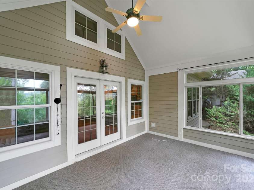 16 Uloque Court, Brevard, NC 28712.  MLS# CAR4284603, YatesRealty ID 29416. 