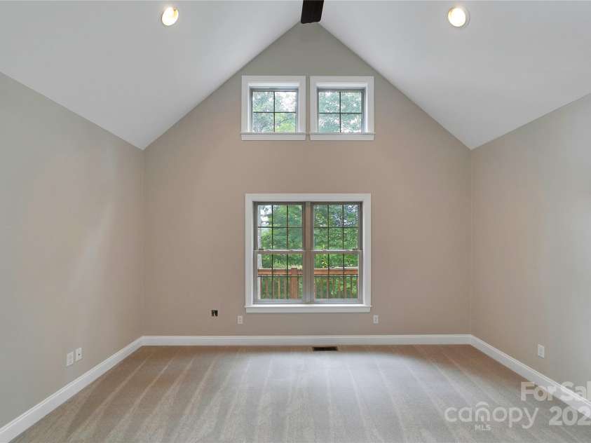 16 Uloque Court, Brevard, NC 28712.  MLS# CAR4284603, YatesRealty ID 29416. 