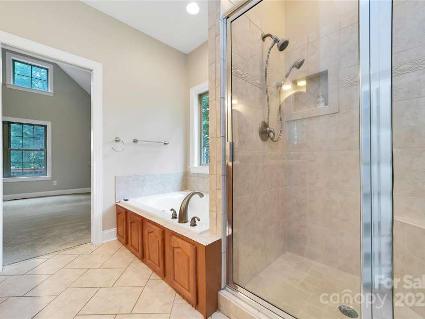 16 Uloque Court, Brevard, NC 28712.  MLS# CAR4284603, YatesRealty ID 29416. 