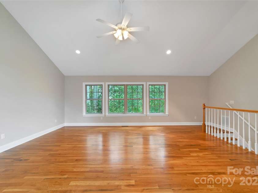 16 Uloque Court, Brevard, NC 28712.  MLS# CAR4284603, YatesRealty ID 29416. 