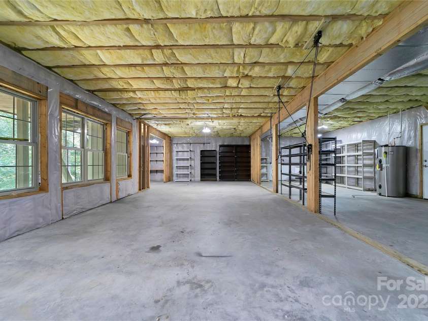 16 Uloque Court, Brevard, NC 28712.  MLS# CAR4284603, YatesRealty ID 29416. 