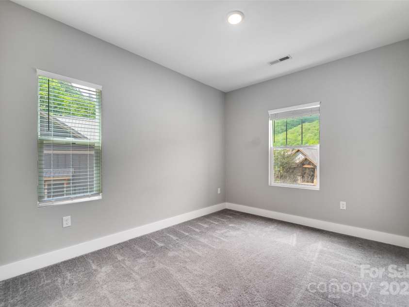 7 Sundrops Trail, Cullowhee, NC 28723.  MLS# CAR4283493, YatesRealty ID 29419. 