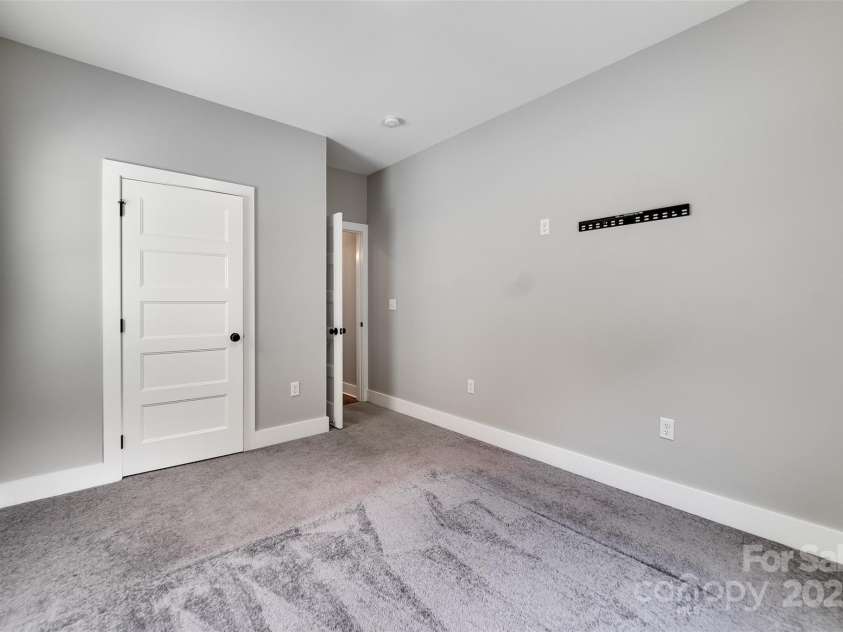 7 Sundrops Trail, Cullowhee, NC 28723.  MLS# CAR4283493, YatesRealty ID 29419. 