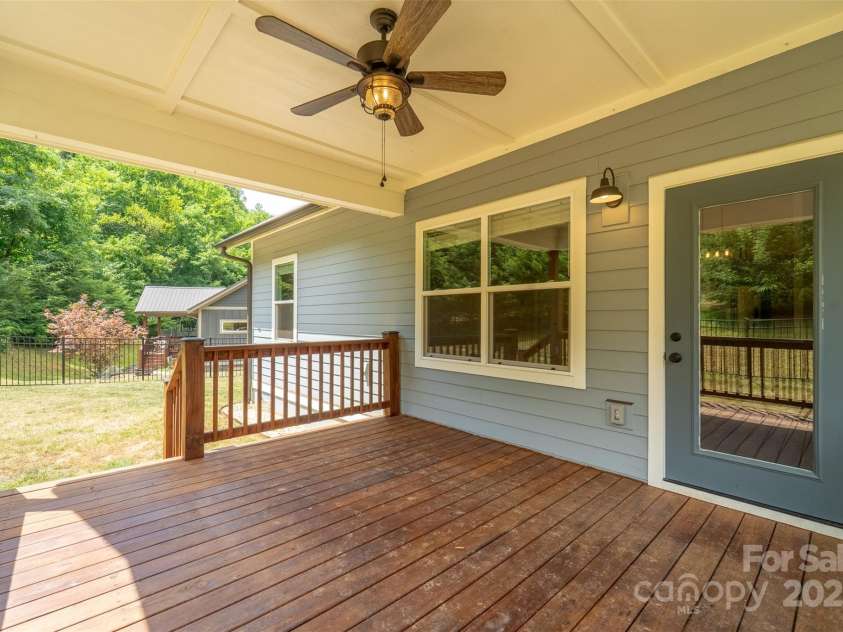 7 Sundrops Trail, Cullowhee, NC 28723.  MLS# CAR4283493, YatesRealty ID 29419. 