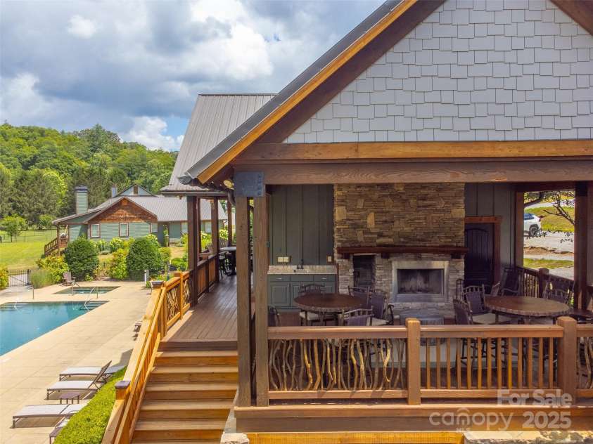 7 Sundrops Trail, Cullowhee, NC 28723.  MLS# CAR4283493, YatesRealty ID 29419. 