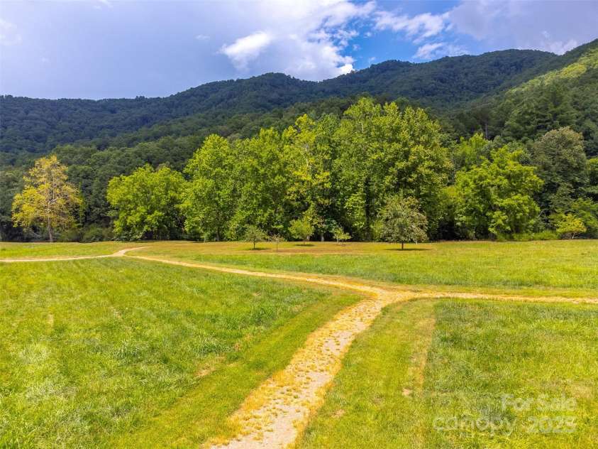 7 Sundrops Trail, Cullowhee, NC 28723.  MLS# CAR4283493, YatesRealty ID 29419. 