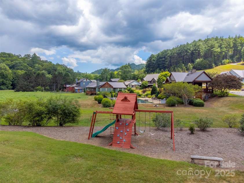 7 Sundrops Trail, Cullowhee, NC 28723.  MLS# CAR4283493, YatesRealty ID 29419. 