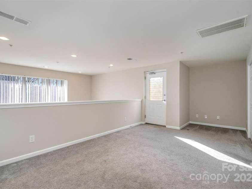3649 Warp Street, Charlotte, NC 28205.  MLS# CAR4213676, YatesRealty ID 2942. Loft