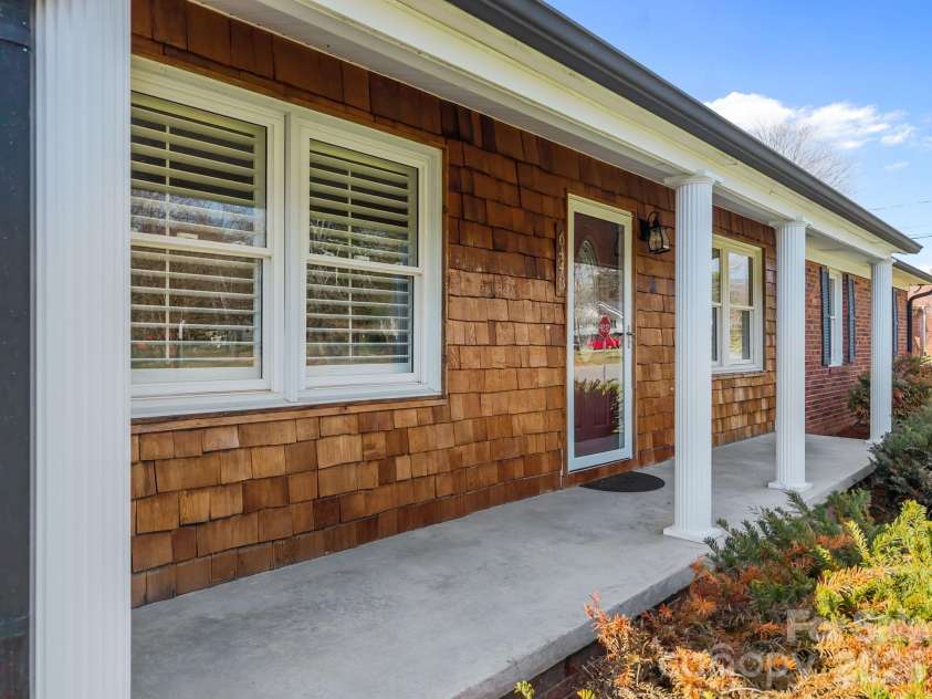 6443 Roanoke Drive, Kannapolis, NC 28081.  MLS# CAR4335703, YatesRealty ID 2942. 