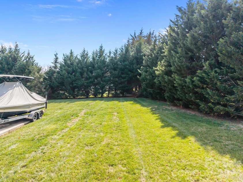6443 Roanoke Drive, Kannapolis, NC 28081.  MLS# CAR4335703, YatesRealty ID 2942. 