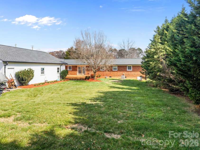 6443 Roanoke Drive, Kannapolis, NC 28081.  MLS# CAR4335703, YatesRealty ID 2942. 
