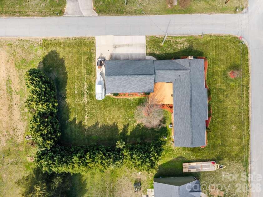 6443 Roanoke Drive, Kannapolis, NC 28081.  MLS# CAR4335703, YatesRealty ID 2942. 