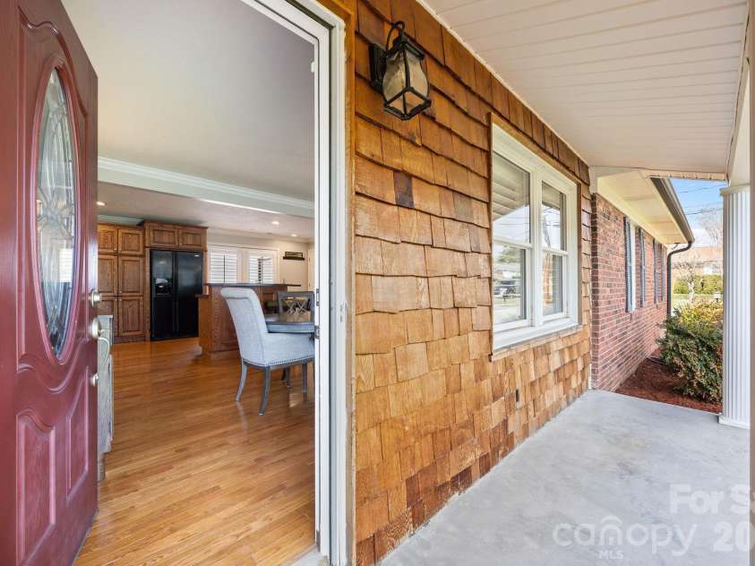 6443 Roanoke Drive, Kannapolis, NC 28081.  MLS# CAR4335703, YatesRealty ID 2942. 