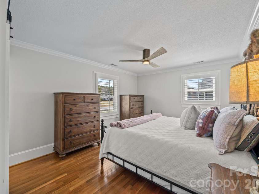 6443 Roanoke Drive, Kannapolis, NC 28081.  MLS# CAR4335703, YatesRealty ID 2942. Primary Bedroom