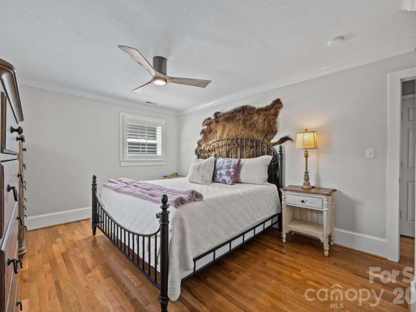 6443 Roanoke Drive, Kannapolis, NC 28081.  MLS# CAR4335703, YatesRealty ID 2942. Primary Bedroom