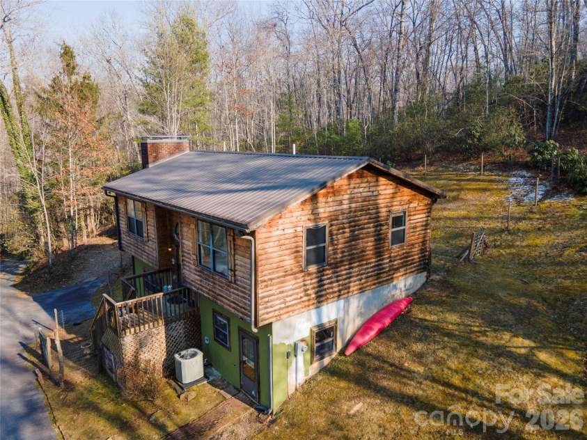 84 Forest Trail, Balsam Grove, NC 28708.  MLS# CAR4339834, YatesRealty ID 2942. 