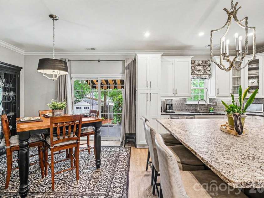 5520 Lemley Road, Concord, NC 28027.  MLS# CAR4388322, YatesRealty ID 29421. Kitchen dining area