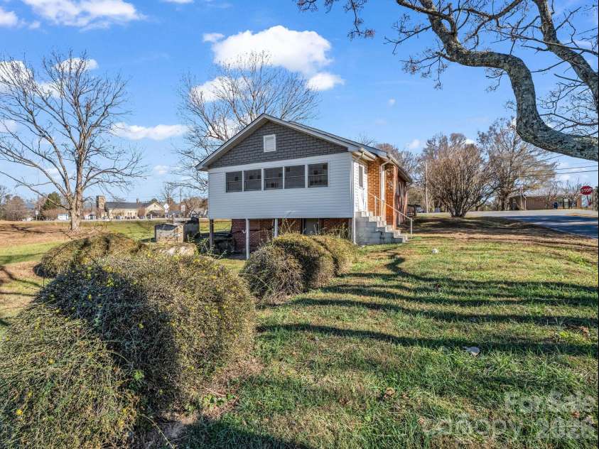 4501 Polkville Road, Shelby, NC 28150.  MLS# CAR4325624, YatesRealty ID 29422. 