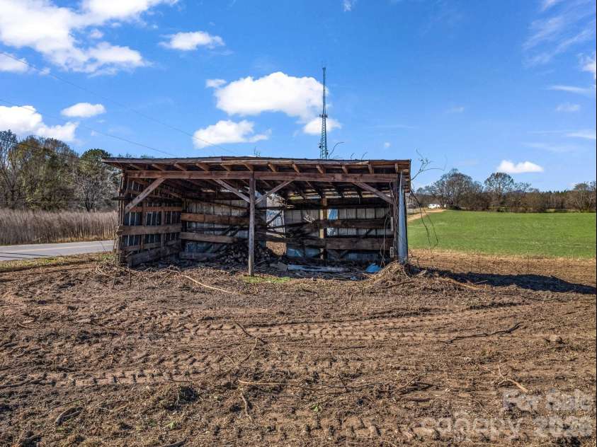 4501 Polkville Road, Shelby, NC 28150.  MLS# CAR4325624, YatesRealty ID 29422. 