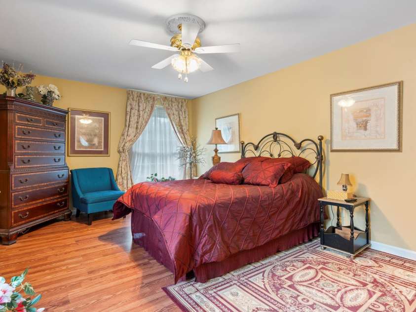 1750 5th Street Drive, Hickory, NC 28601.  MLS# CAR4285172, YatesRealty ID 29423. 