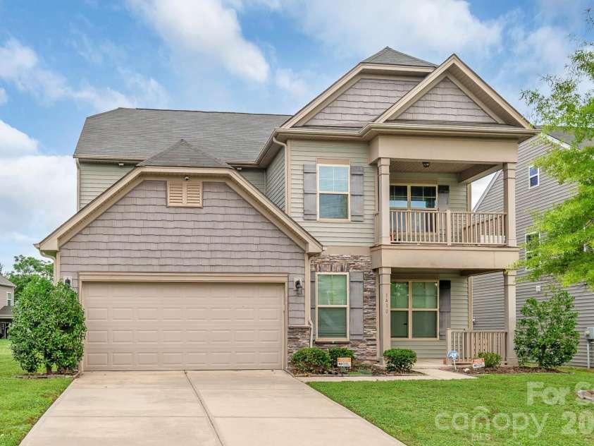 1410 San Gabriel Avenue, Charlotte, NC 28214.  MLS# CAR4390404, YatesRealty ID 29426. 