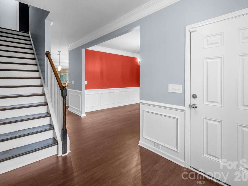 1410 San Gabriel Avenue, Charlotte, NC 28214.  MLS# CAR4390404, YatesRealty ID 29426. 
