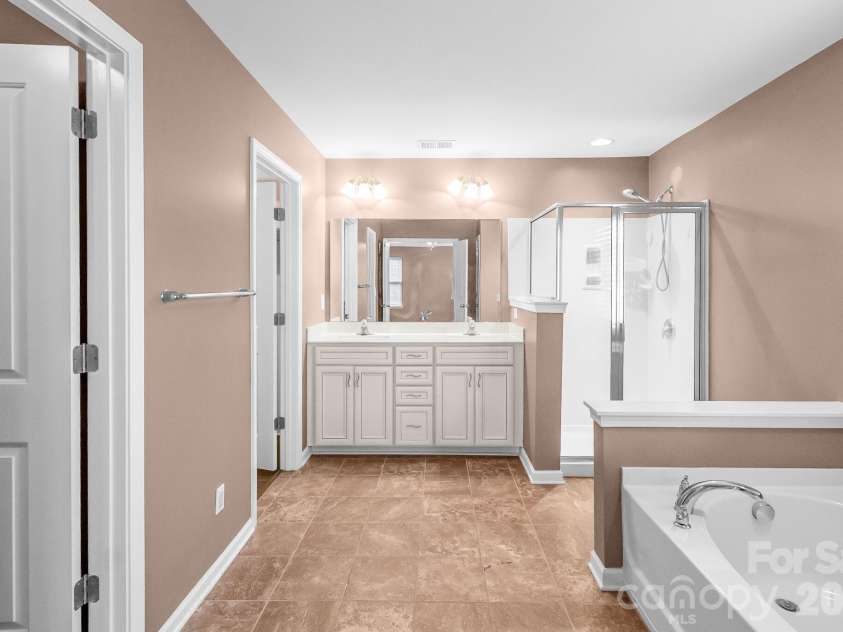 1410 San Gabriel Avenue, Charlotte, NC 28214.  MLS# CAR4390404, YatesRealty ID 29426. 