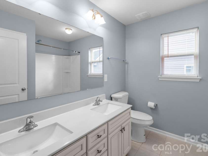 1410 San Gabriel Avenue, Charlotte, NC 28214.  MLS# CAR4390404, YatesRealty ID 29426. 