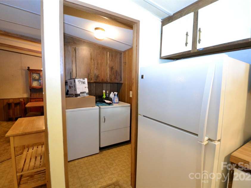 305 Sexton Street, Kannapolis, NC 28081.  MLS# CAR4286691, YatesRealty ID 29426. 