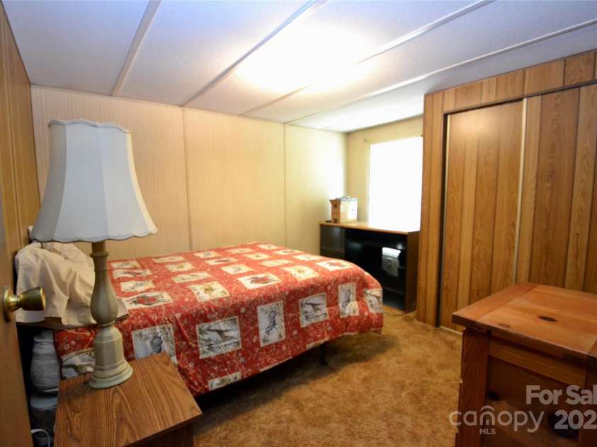 305 Sexton Street, Kannapolis, NC 28081.  MLS# CAR4286691, YatesRealty ID 29426. 