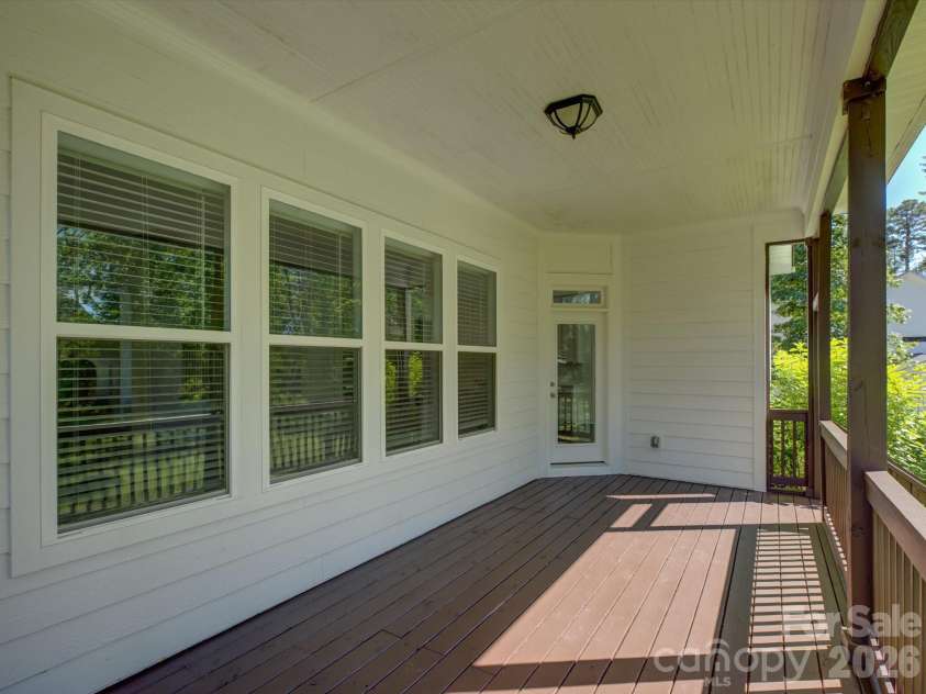 4797 Killian Crossing Drive, Denver, NC 28037.  MLS# CAR4391149, YatesRealty ID 29427. 