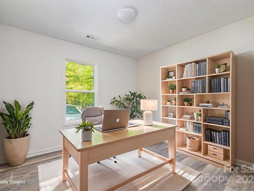 1209 Eagles Landing Drive, Charlotte, NC 28214.  MLS# CAR4282968, YatesRealty ID 29428. Bedroom 2/ Office