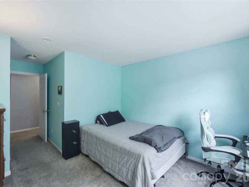 15030 Deshler Court, Charlotte, NC 28273.  MLS# CAR4389338, YatesRealty ID 29428. 