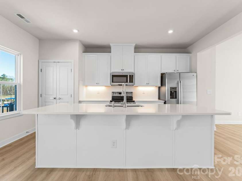 6012 Blue Ridge Oak Road, Charlotte, NC 28278.  MLS# CAR4337439, YatesRealty ID 29429. Representative Photo Only