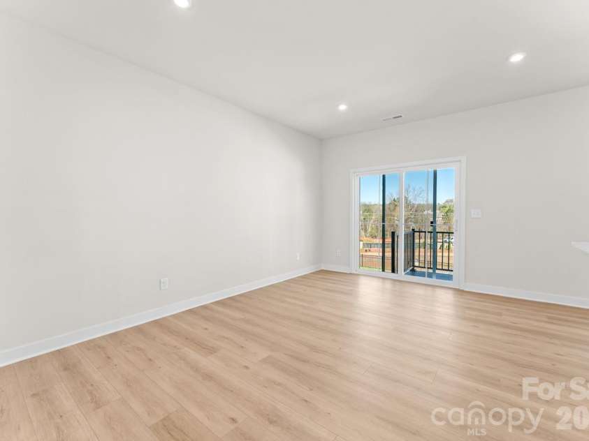 6012 Blue Ridge Oak Road, Charlotte, NC 28278.  MLS# CAR4337439, YatesRealty ID 29429. Representative Photo Only