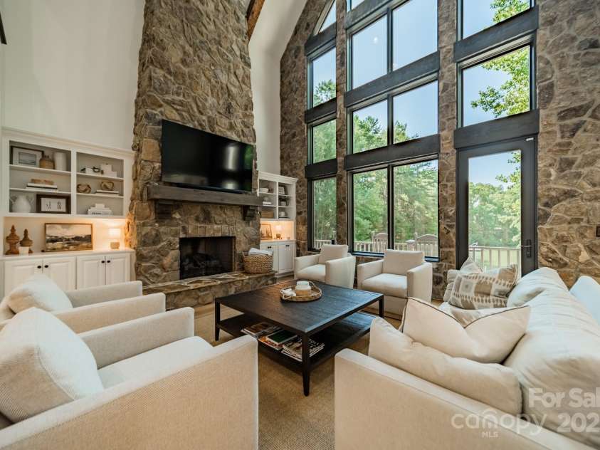 129 Tuckernuck Drive, Mooresville, NC 28117.  MLS# CAR4228090, YatesRealty ID 2943. 