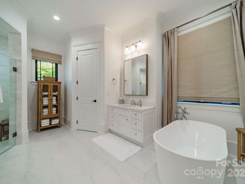 129 Tuckernuck Drive, Mooresville, NC 28117.  MLS# CAR4228090, YatesRealty ID 2943. 