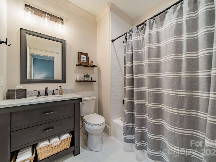 129 Tuckernuck Drive, Mooresville, NC 28117.  MLS# CAR4228090, YatesRealty ID 2943. 