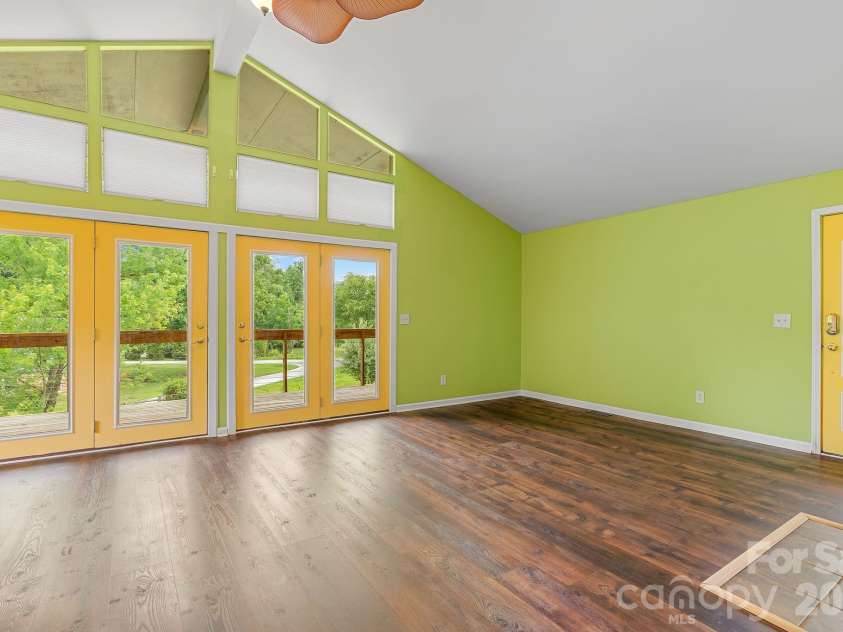 18 Briar Fork Way, Fletcher, NC 28732.  MLS# CAR4322791, YatesRealty ID 2943. 